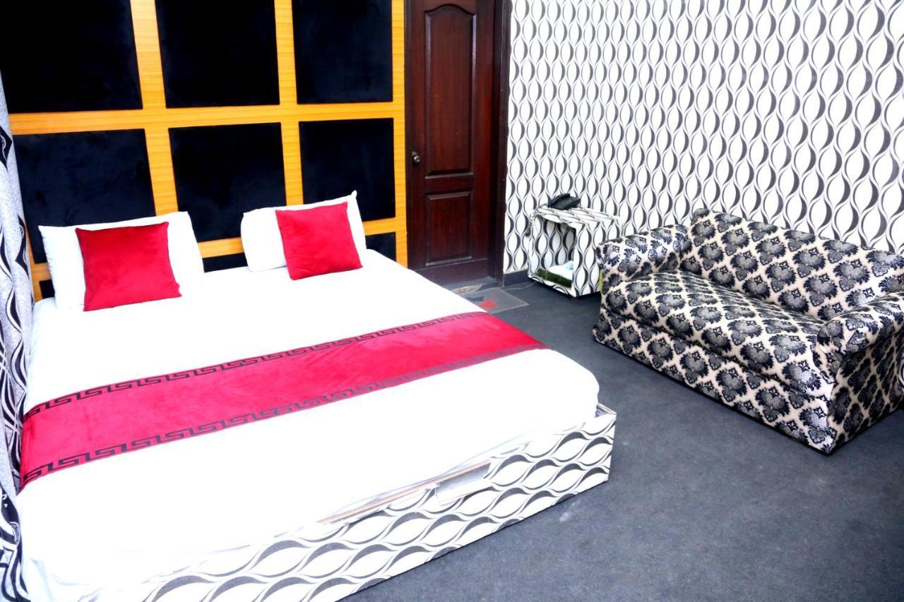 Sapphire Inn Motel לאהור מראה חיצוני תמונה